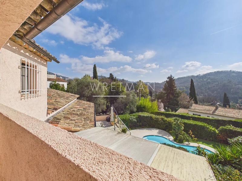 Maison - 170 m² - 6 pièces