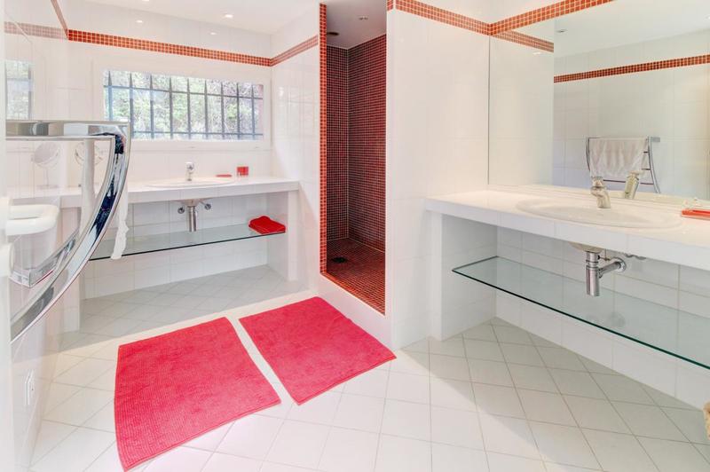 Villa - 230 m² - 8 pièces