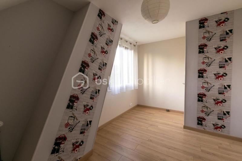 Demeure - 210 m² - 9 pièces