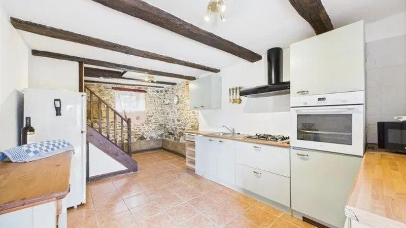 Maison - 160 m² - 8 pièces