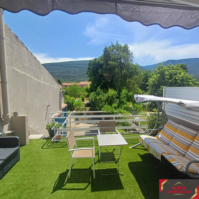 Maison de village - 250 m² - 8 pièces