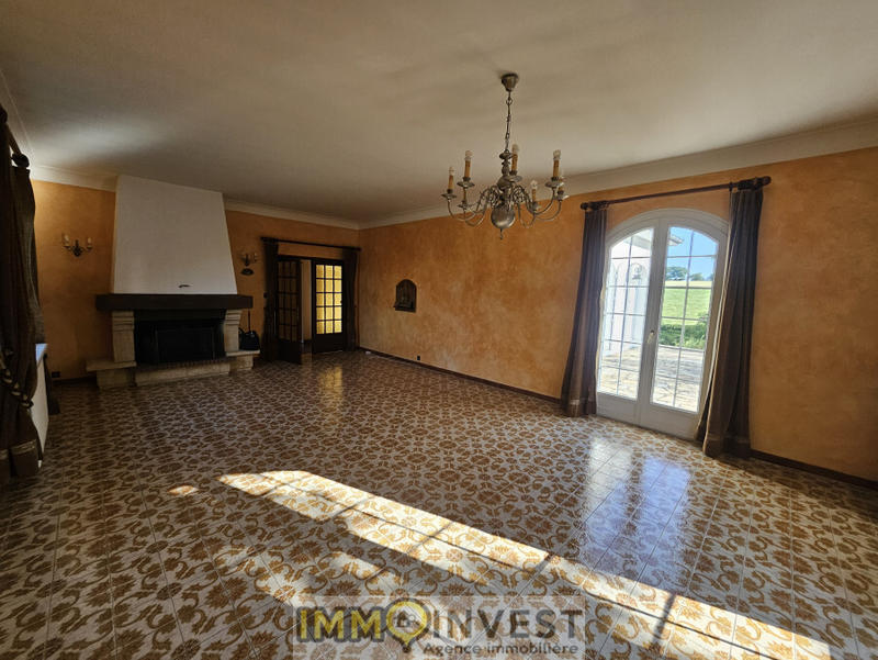 Propriété - 125 m² - 5 pièces