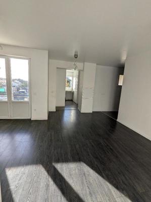 Appartement - 76 m² - 4 pièces