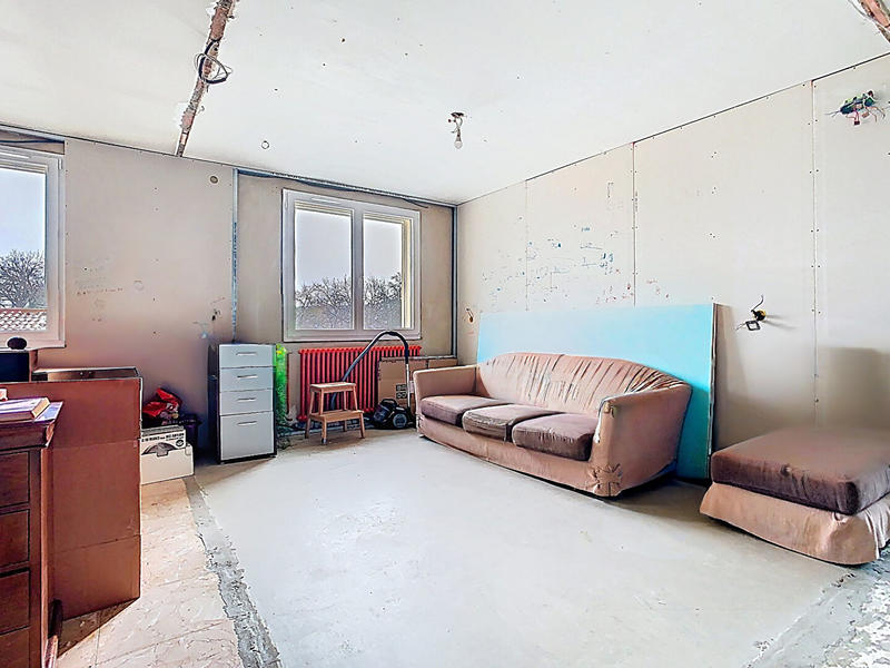 Maison - 280 m² - 11 pièces