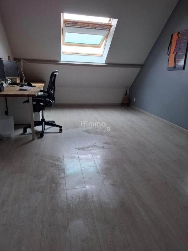 Maison - 177 m² - 9 pièces