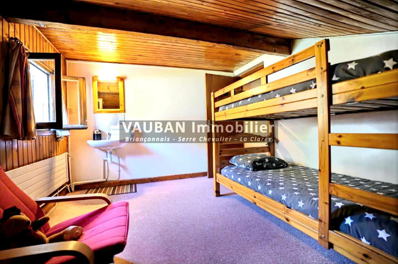 Châlet - 183 m² - 12 pièces