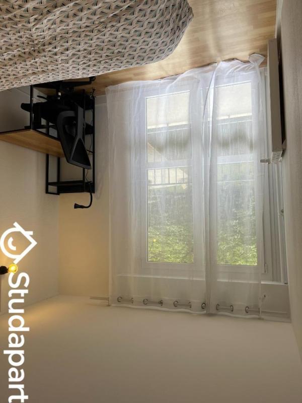 Chambre - 11 m² - 1 pièce