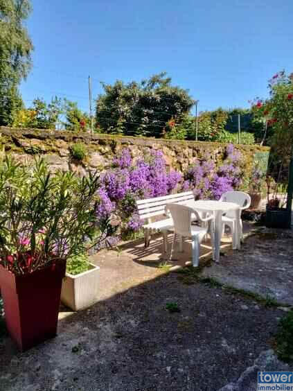 Maison - 228 m² - 6 pièces