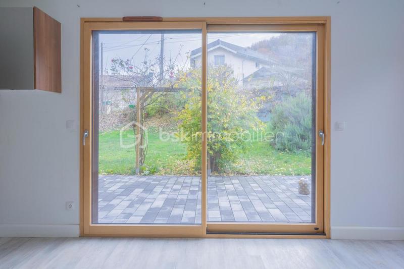 Maison - 141 m² - 6 pièces