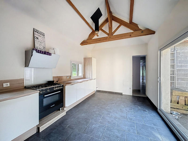 Maison - 140 m² - 5 pièces