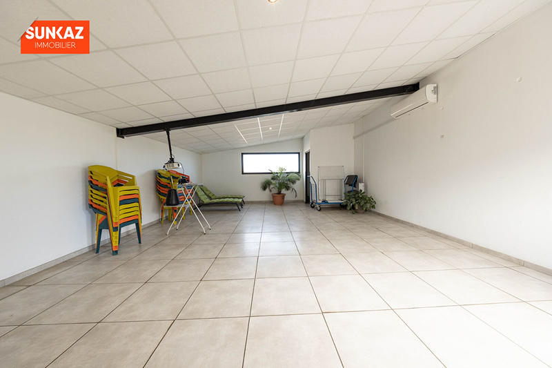 Local d'activités - 152 m²