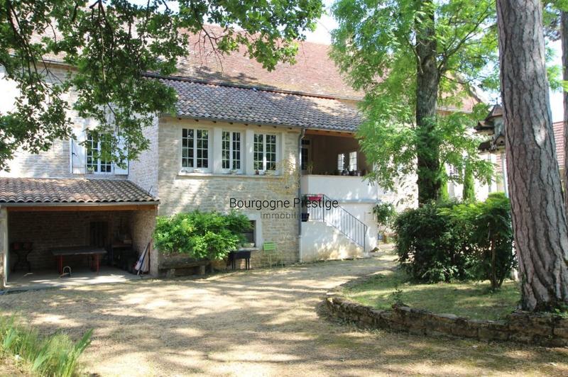 Maison de village - 151 m² - 7 pièces