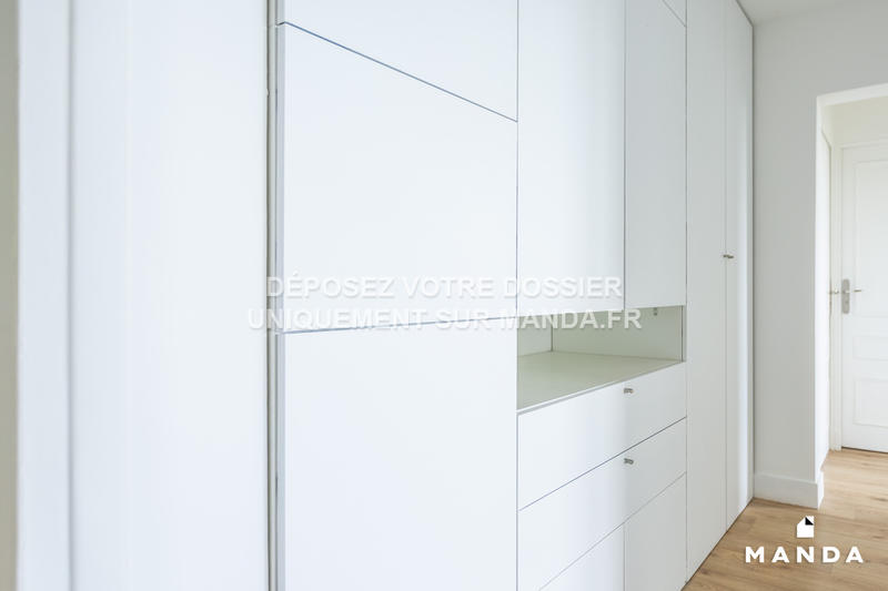 Chambre - 11 m² - 4 pièces