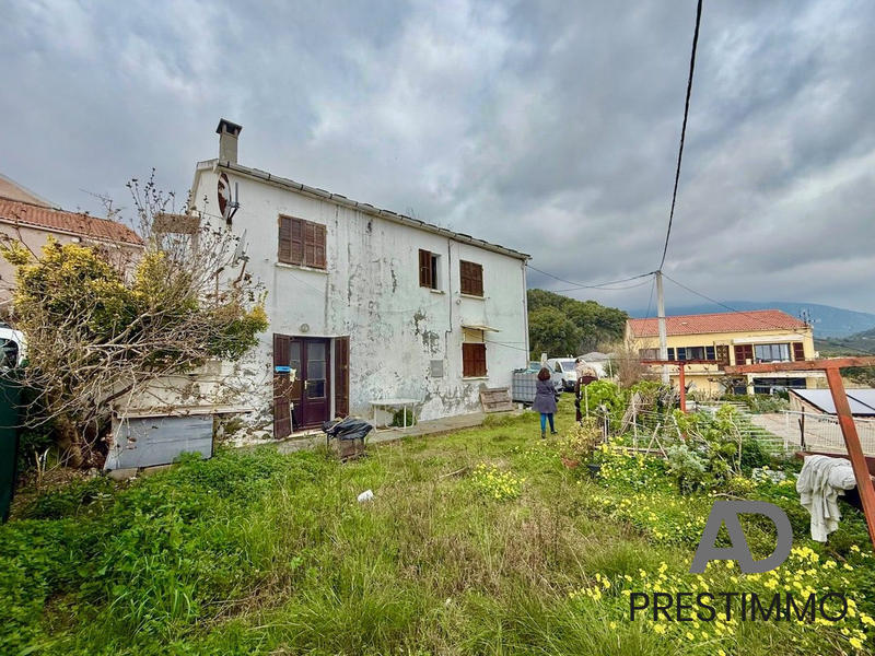 Maison traditionnelle - 69 m² - 3 pièces