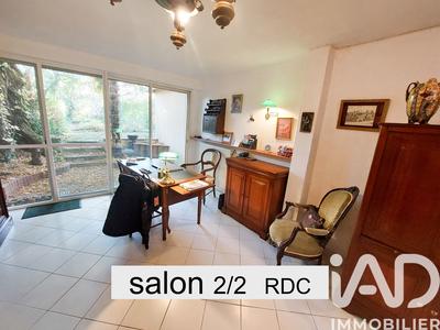 Maison - 194 m² - 14 pièces
