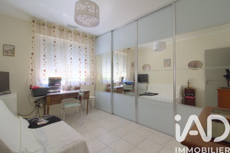 Maison - 210 m² - 7 pièces