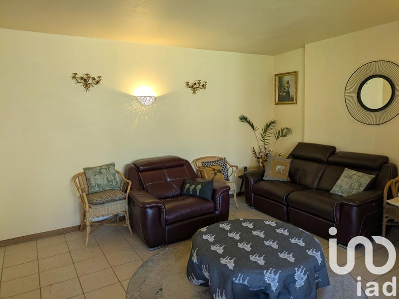 Maison - 211 m² - 11 pièces