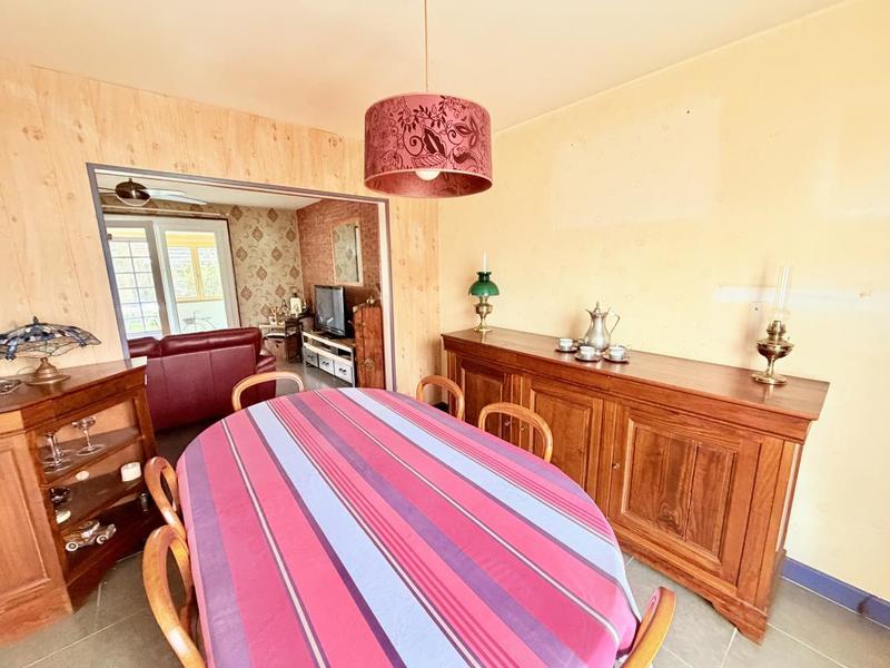 Maison - 94 m² - 5 pièces