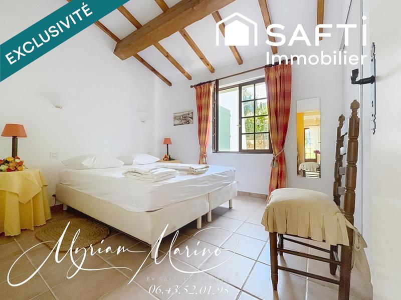 Villa - 250 m² - 12 pièces