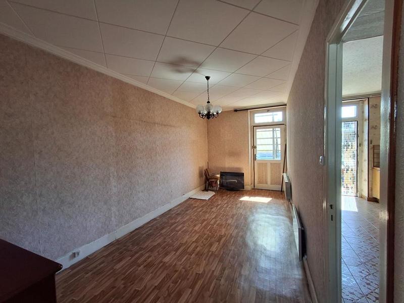 Maison - 170 m² - 9 pièces