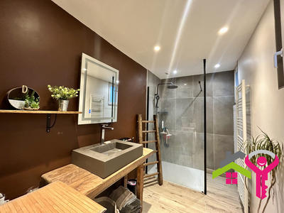 Maison - 160 m² - 5 pièces