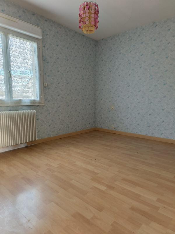 Maison traditionnelle - 90 m² - 5 pièces