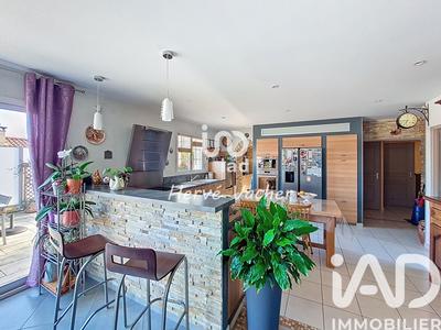 Maison - 153 m² - 5 pièces