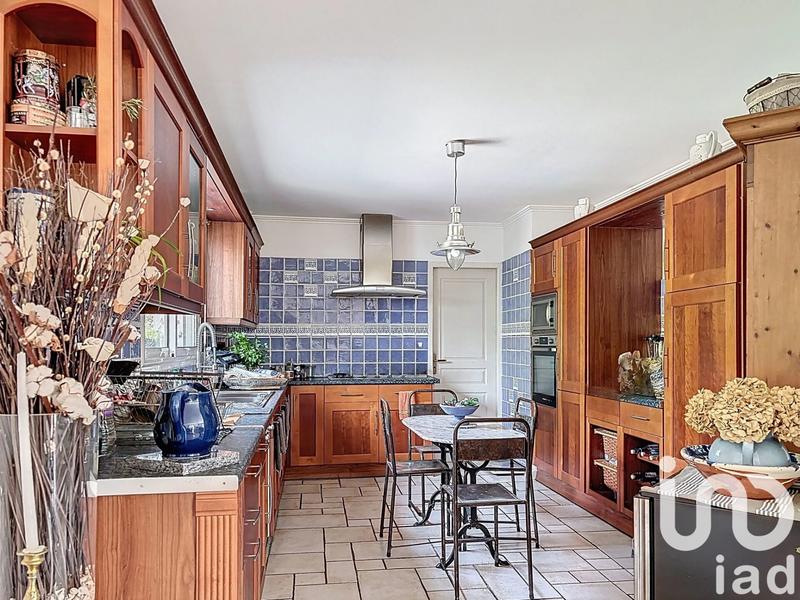 Maison - 200 m² - 6 pièces