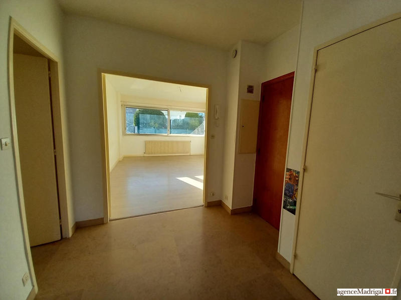 Appartement - 90 m² - 4 pièces