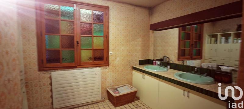 Maison - 287 m² - 12 pièces