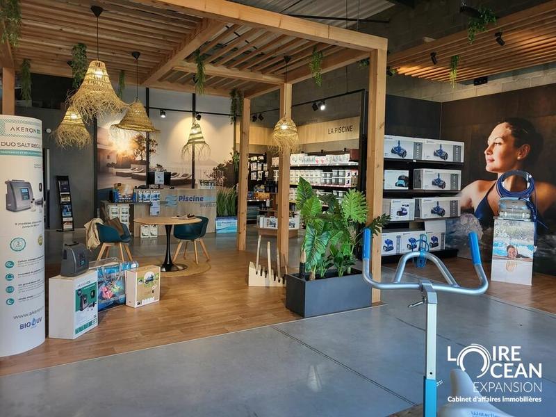 Local commercial - 200 m²