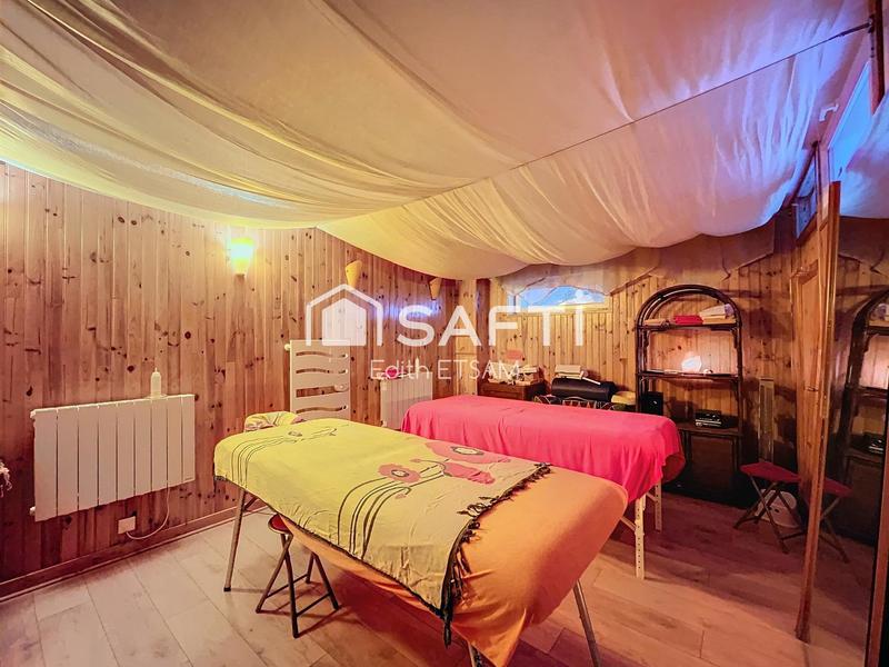 Maison - 295 m² - 7 pièces