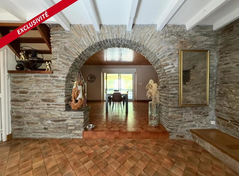 Maison - 170 m² - 6 pièces