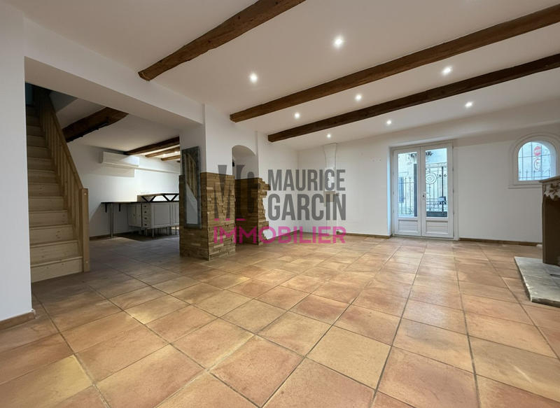 Appartement - 111 m² - 3 pièces