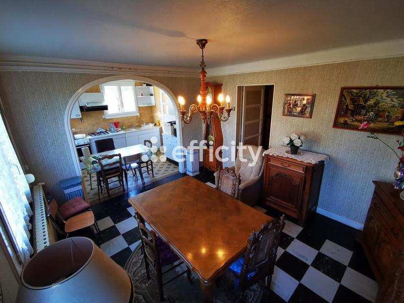 Maison de bourg - 89 m² - 4 pièces