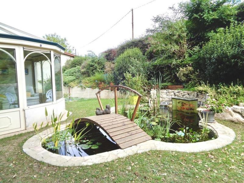 Propriété - 146 m² - 6 pièces