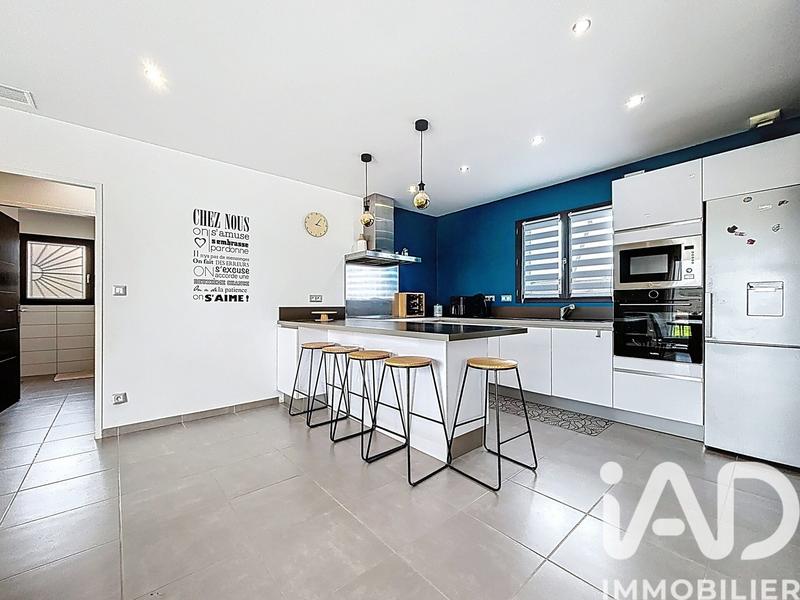 Maison - 117 m² - 5 pièces