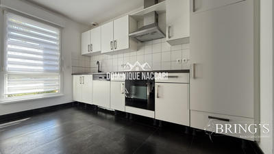 Maison - 108 m² - 4 pièces