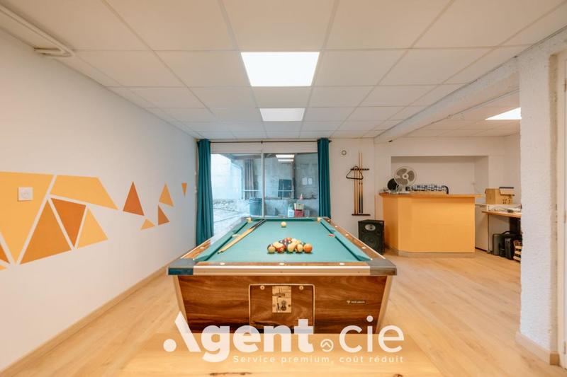 Maison - 184 m² - 7 pièces