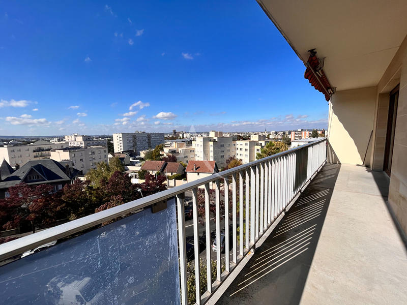 Appartement - 120 m² - 5 pièces