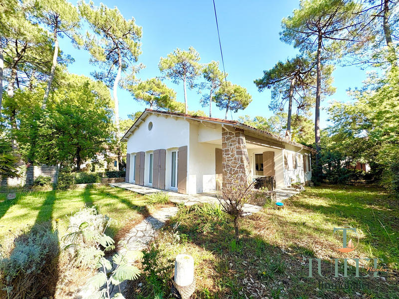 Maison - 93 m² - 4 pièces
