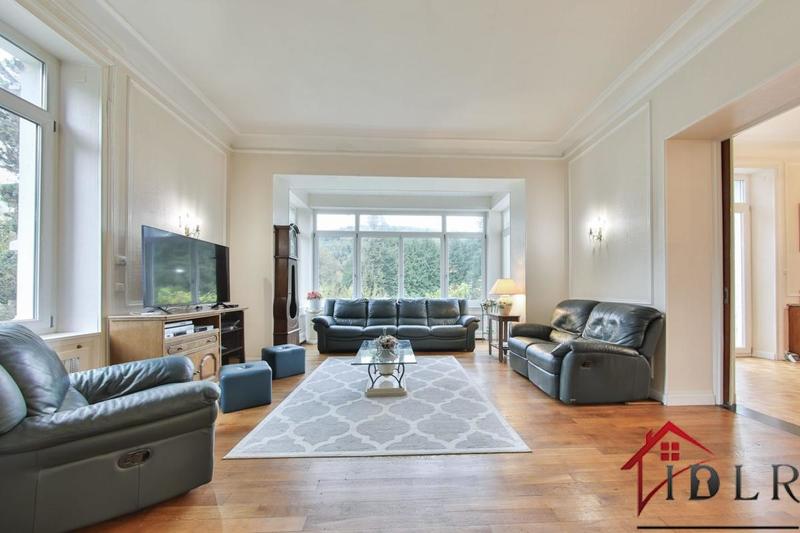 Château - 386 m² - 15 pièces