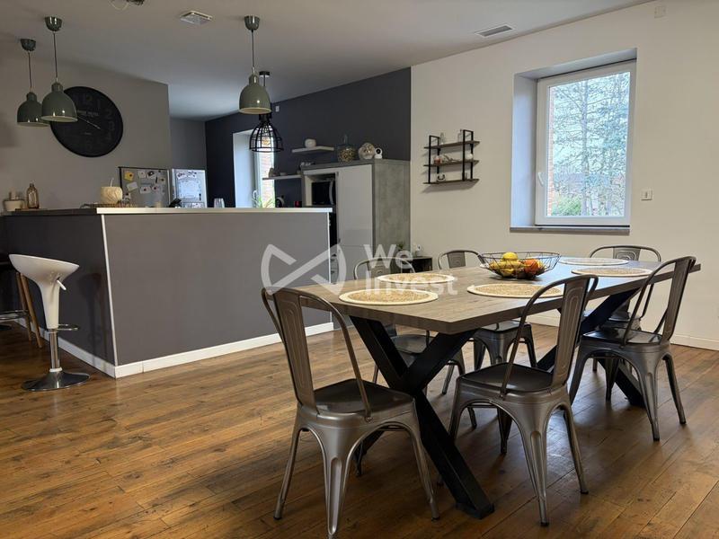 Maison - 300 m² - 6 pièces