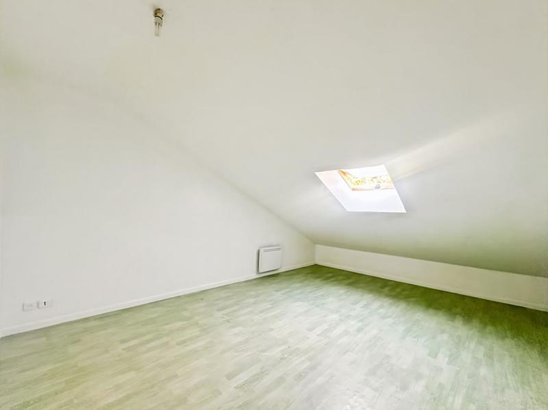 Maison - 250 m² - 10 pièces