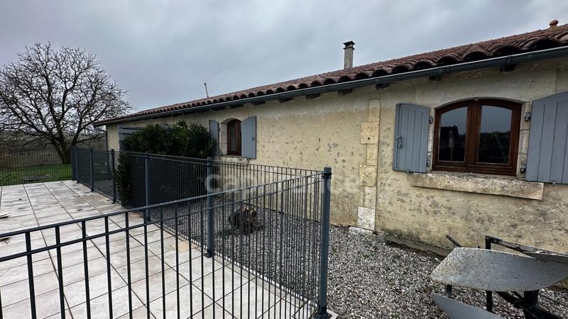 Maison - 313 m² - 10 pièces