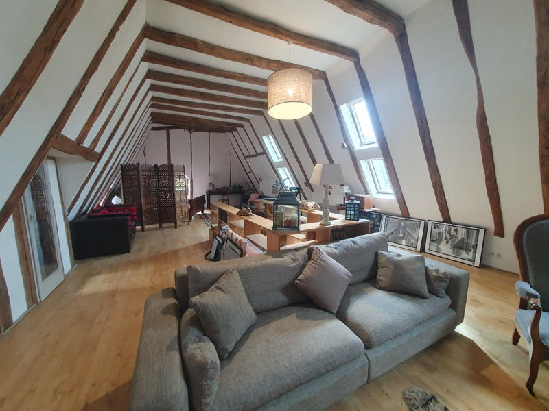Propriété - 237 m² - 7 pièces