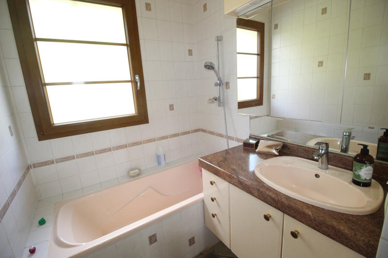 Maison - 141 m² - 6 pièces