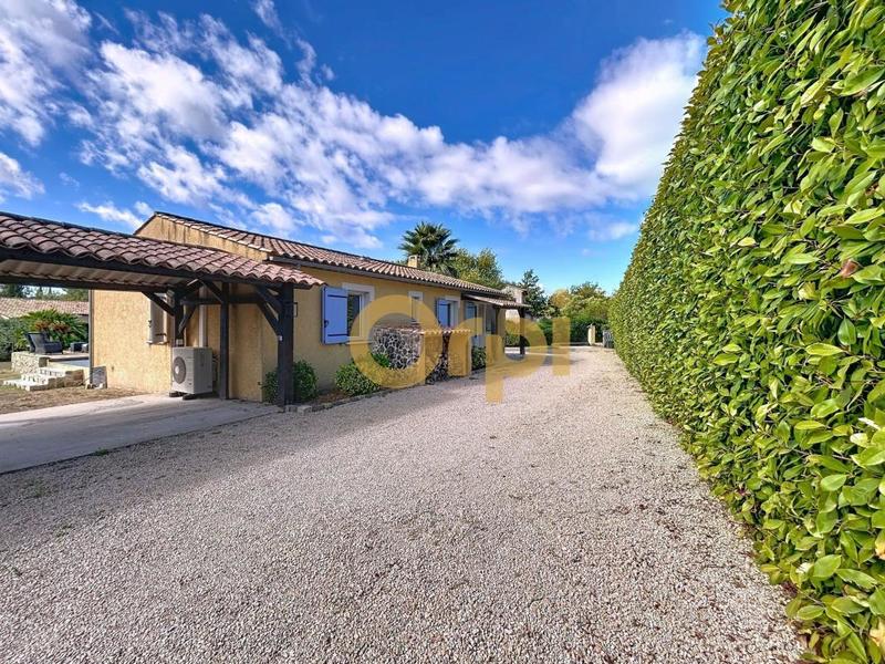 Maison - 99 m² - 5 pièces