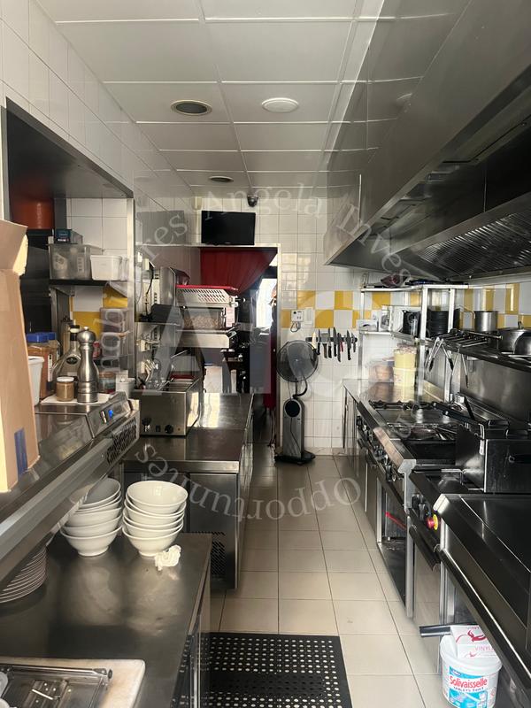 Local commercial - 149 m²