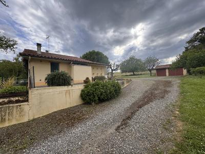 Maison - 92 m² - 4 pièces